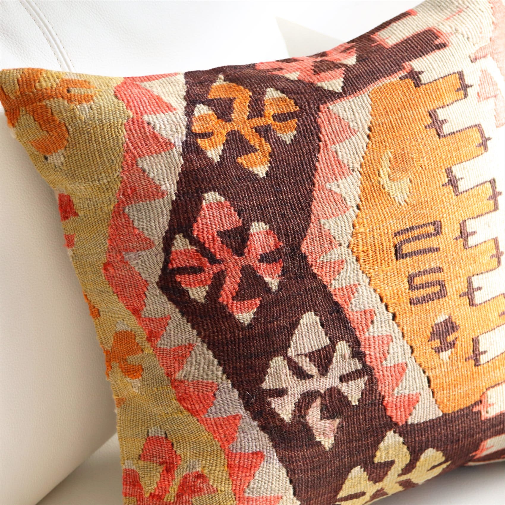 キリムクッションカバー 40cmサイズ トルコ手織りキリム ヴィンテージ オールド Old Kilim Cushionシワス チフカナット