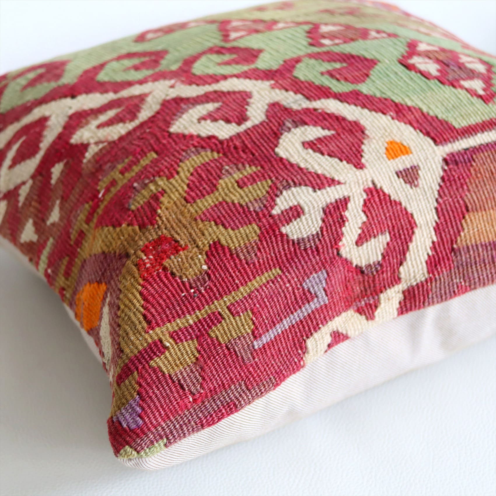 クッションカバー 40cmサイズ オールドキリム　Old Kilim Cushion カイセリ　ドラゴンの白い爪